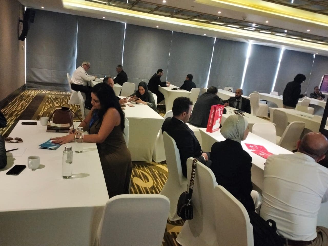 400+ B2B meetings